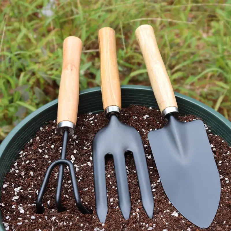 Steel Three-Piece Set Potted Planter